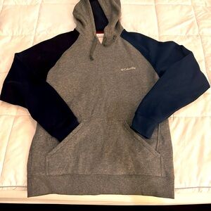 Columbia men’s hoodie, size M